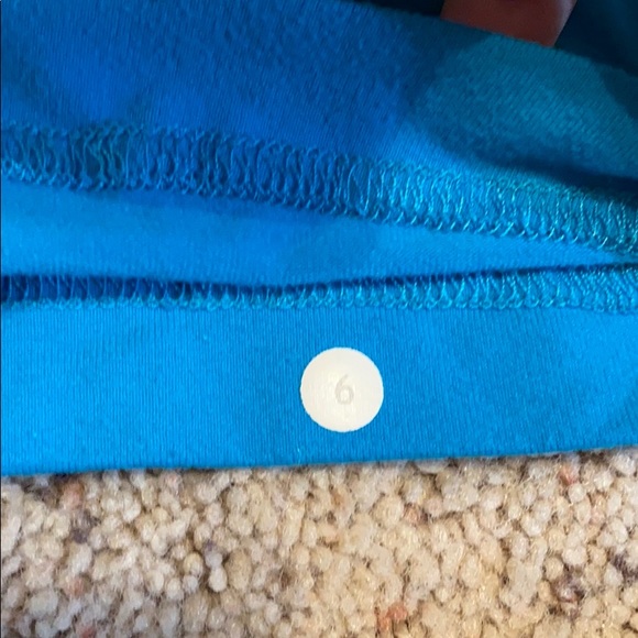 Lululemon turquoise tank top - Picture 2 of 6